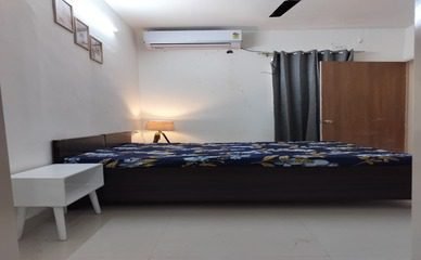 WhatsApp Image 2025-12-11 at 04.00.21 (1)